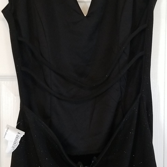 Dress new - Picture 4 of 4